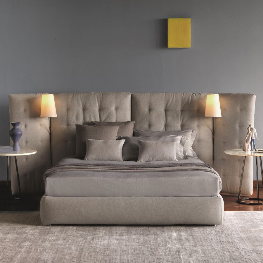 Итальянская кровать ANGLE от Flou