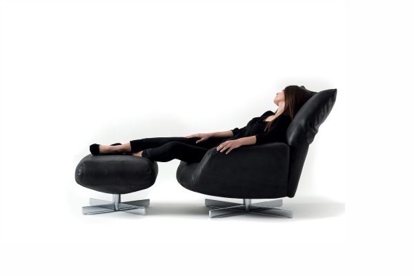 Вращающиеся кресло CHIARA от Edra