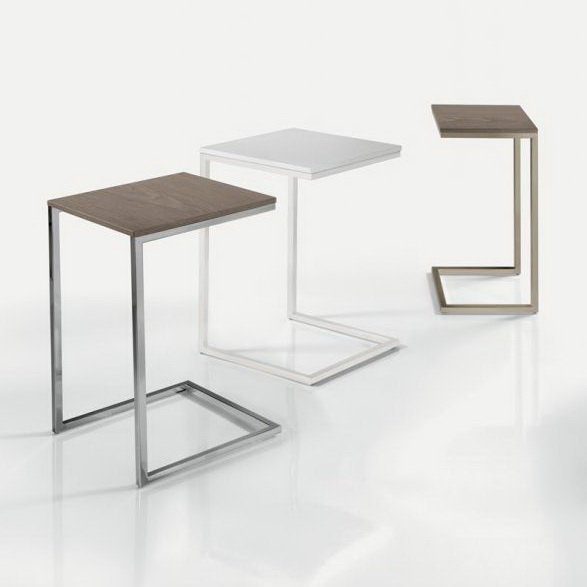 Приставной журнальный столик TOWER