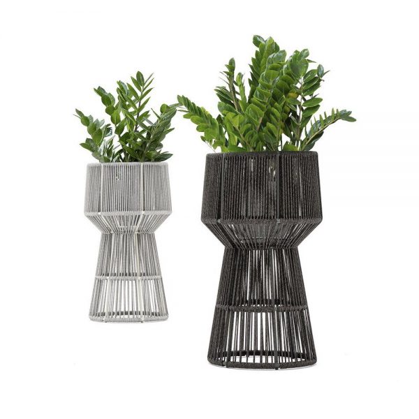 Высокое кашпо из коллекции LOOP High