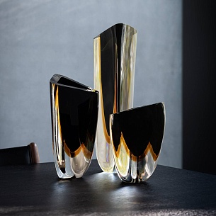 Вазы TRIANGLE Black Ambar