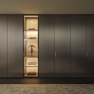 Гардеробные шкафы GLISS MASTER Linear Doors от Molteni & C