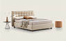 Кровать GUSCIO от LeComfort (в 2-х комбинациях отделок)