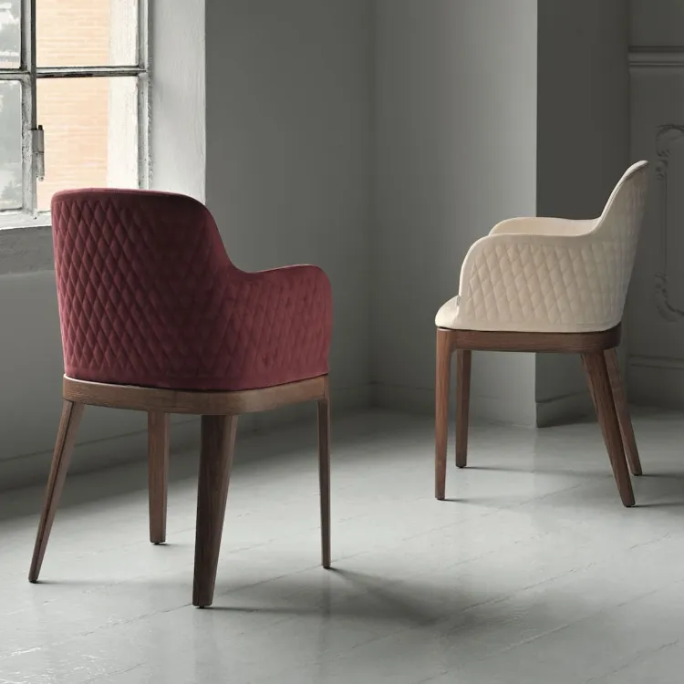 Стулья MARGOT с подлокотниками и без от Bontempi