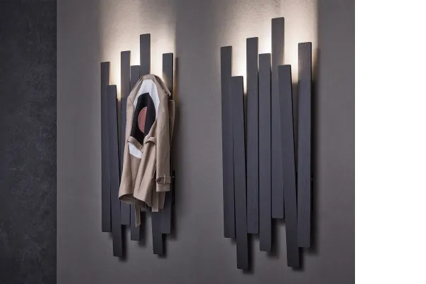 Настенная вешалка для верхней одежды с подсветкой SKI